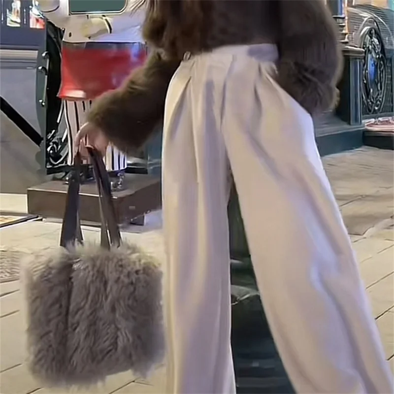 Зимна луксозна плюшен чанта, дамски мека и удобна плажна сламена чанта от овче кожа, ежедневни кожа чанта с голям капацитет3